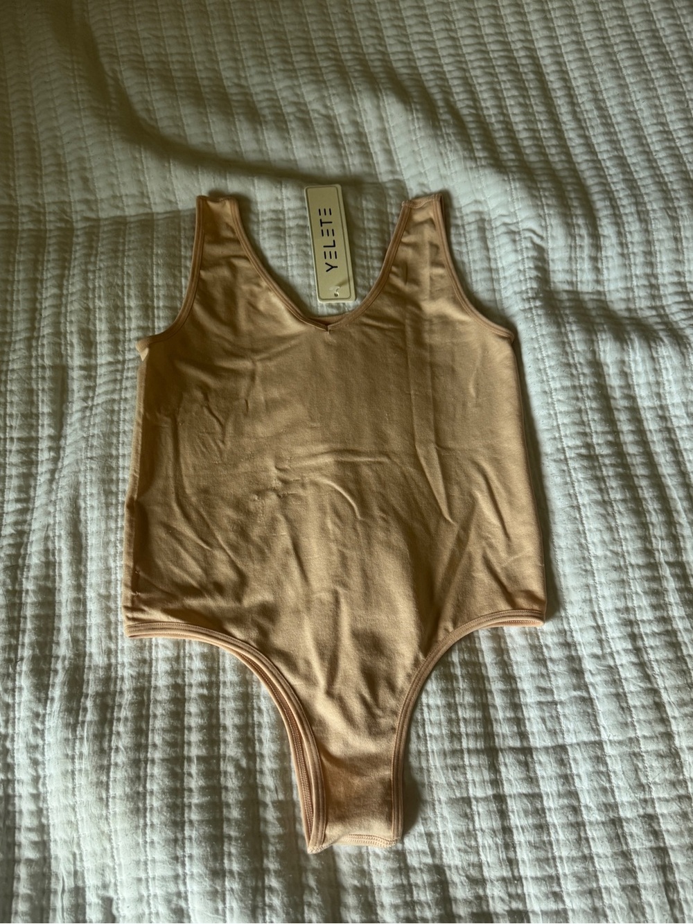 Yelete Seamless V-Neck Bodysuit Nude Tan One Size Thong Ribbed Knit NWT